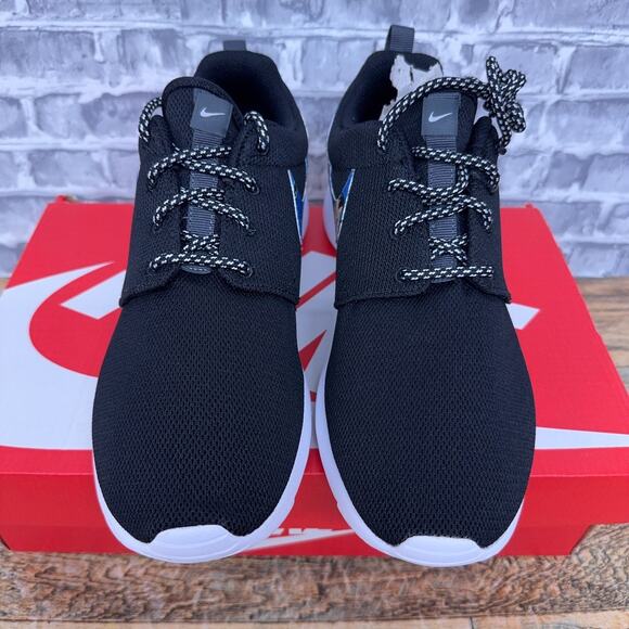 Nike Roshe One Black Lilo & Stitch Custom 844994-002 Womens Size 8.5 New - Picture 3 of 7